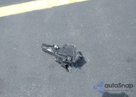 2022 Toyota Corolla Le z USA, uszkodzony, nr VIN 5YFEPMAE7NP308492